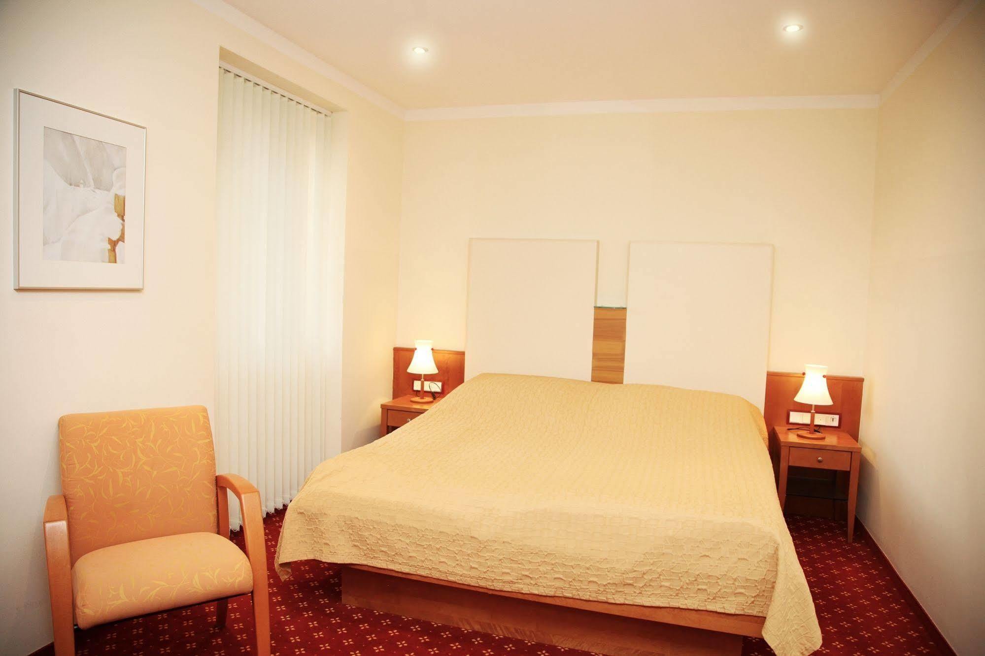 Tinschert Hotel-Restaurant-Partyservice Schwertberg Dış mekan fotoğraf